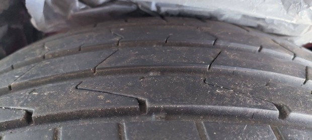 Hankook Ventus Prime 3 205/55 R16 nyári gumi eladó. Mély mintával!