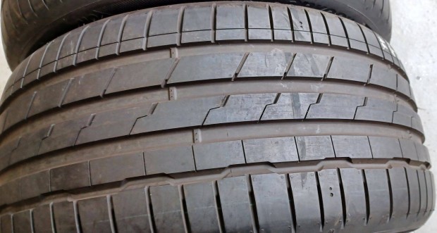 Hankook Ventus S1 Evo3 285/40 R19 ny�ri gumik 2db.7mm