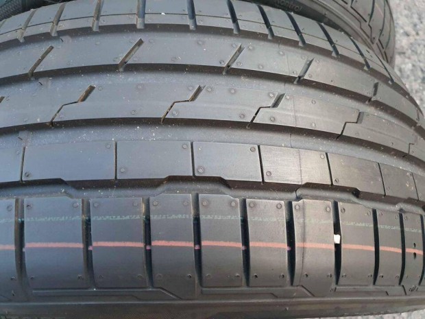 Hankook Ventus S1 Evo3 EV - Sound Absober 225/55 R18