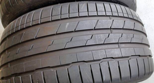 Hankook Ventus S1 Evo3 MO 285/40 R19 ny�ri gumik 2db.7mm