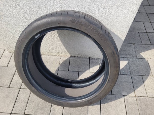 Hankook Ventus S1 Evo nyri gumi 235/40 R19 Tesla homolg