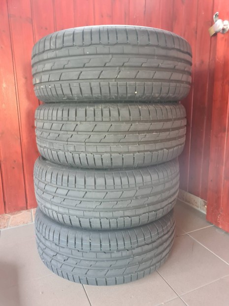 Hankook Ventus S1 evo3 K127 XL 225/55 R17 nyári gumi eladó