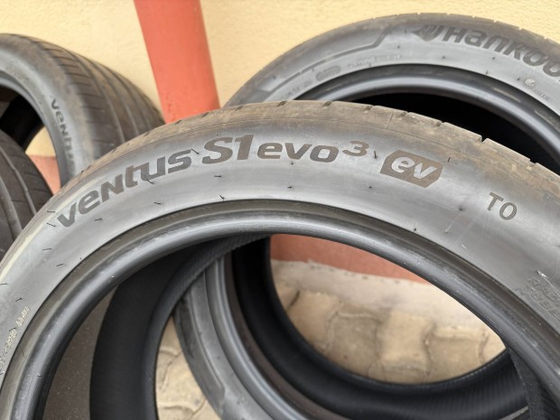 Hankook Ventus S1 evo3 ev T0 Sound Absorber XL 255/45 R19 