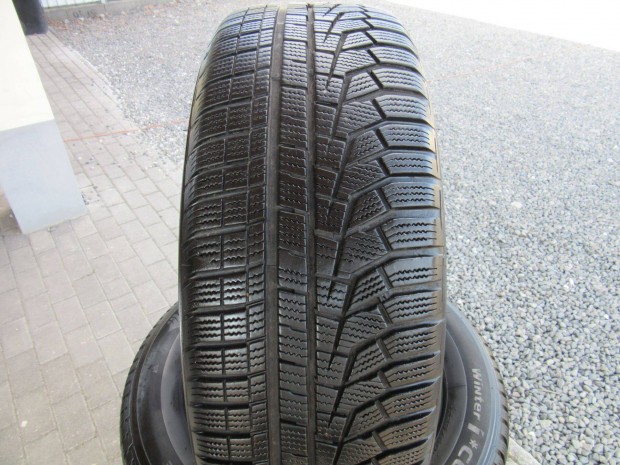 Hankook Winter 225/60 R17 T�li gumi elad�