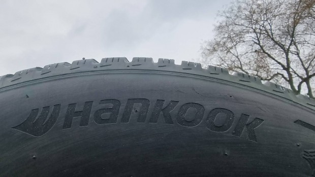 Hankook Winter I'Cept 265/65 R17