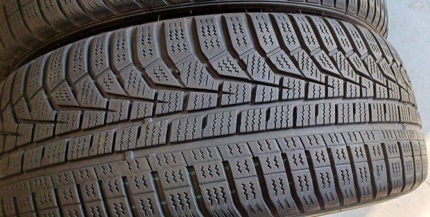 Hankook Winter Icept Evo2 MO 205/55 R17 tli gumik 4db