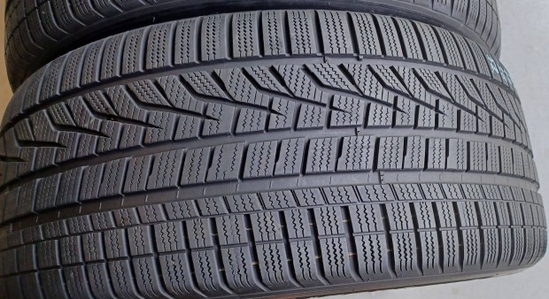 Hankook Winter Icept Evo2 MO 255/45 R19 104V XL 4db