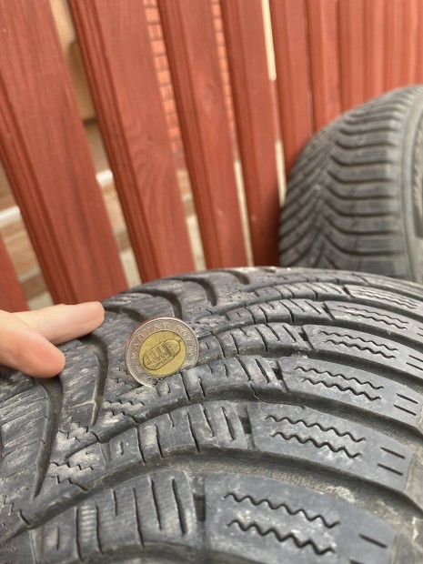 Hankook Winter Icept RS2