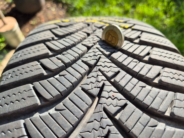 Hankook Winter i*cept RS2 195/60 R15 szett