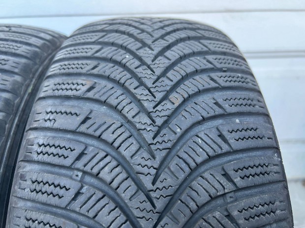 Hankook Winter i*cept RS2 t�li gumi 195/55 R15
