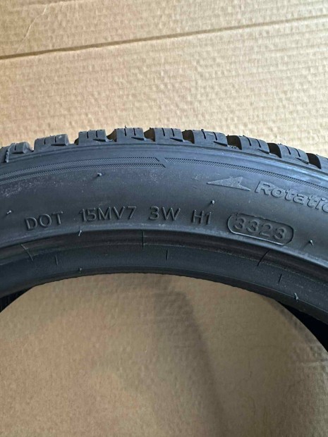 Hankook Winter i*cept evo3 215/45 R18 93V