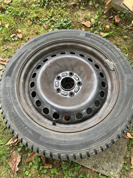 Hankook Wintercept RS2/ Yokohama Bluearth Winter V905 acélfelnin