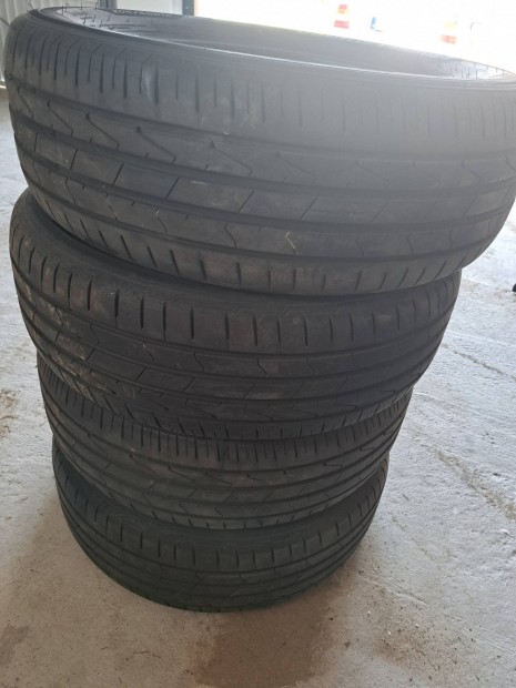 Hankook gumiabroncs 16 colos