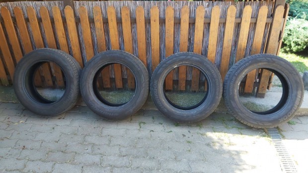 Hankook nyri gumi 225/60 R17