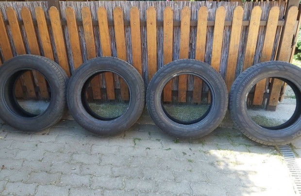Hankook nyári gumi 225/60 R17