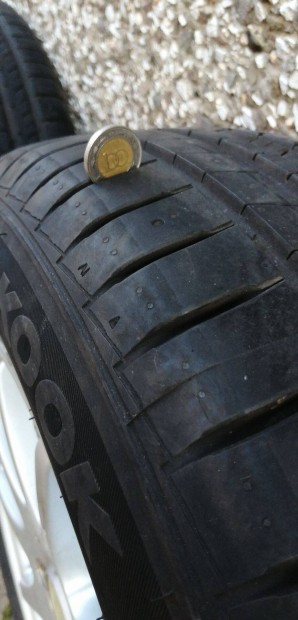 Hankook ny�ri gumik 195/65 R15 4x100 Dezent alufelnin