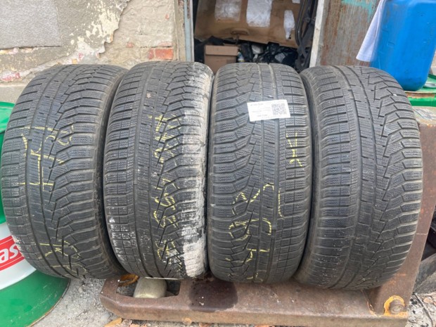 Hankook tli 225/50R17 W320 xl