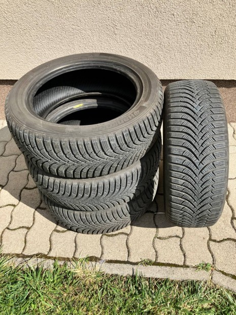 Hankook téli gumi 195/55 R16