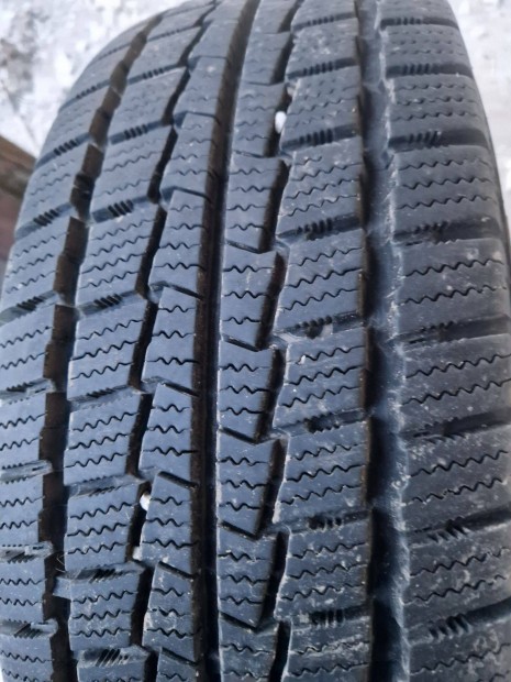 Hankook t�li gumi garnit�ra