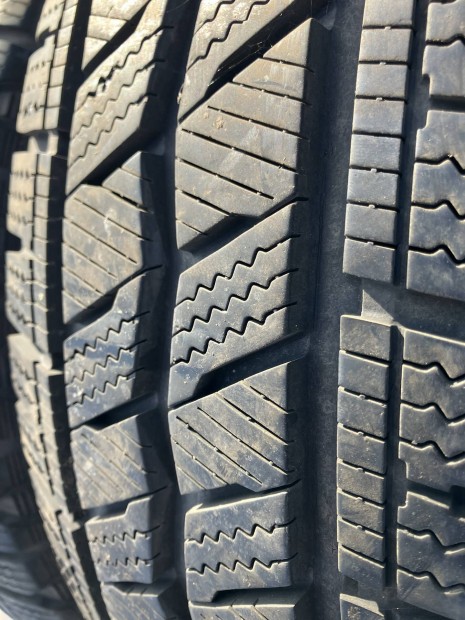 Hankook tligumi 205/60 R16 C