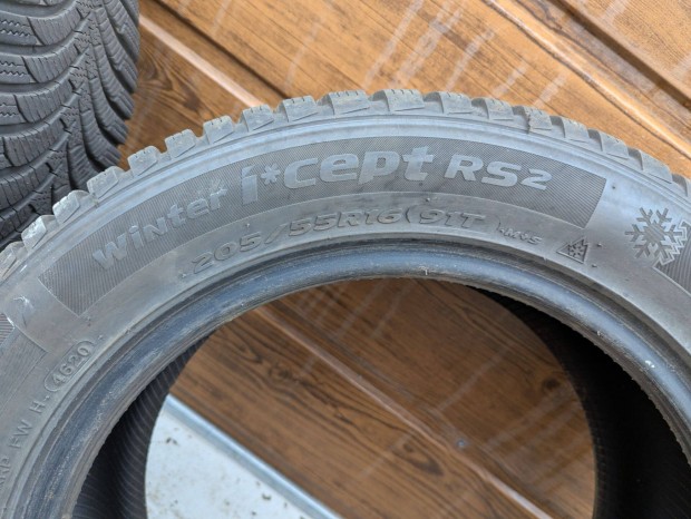 Hankook winter i*cept RS2 - 205/55 R16 tli gumi