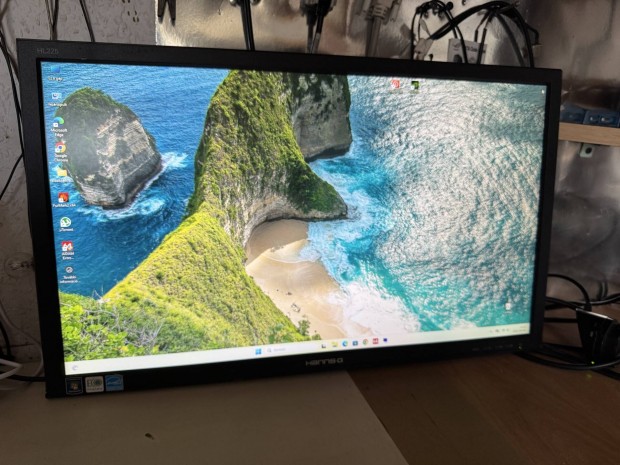 Hanns-G HL225Dpb 21.5" Full HD LED Monitor