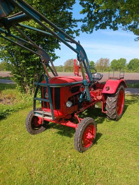 Hanomag Perfect 300 traktor