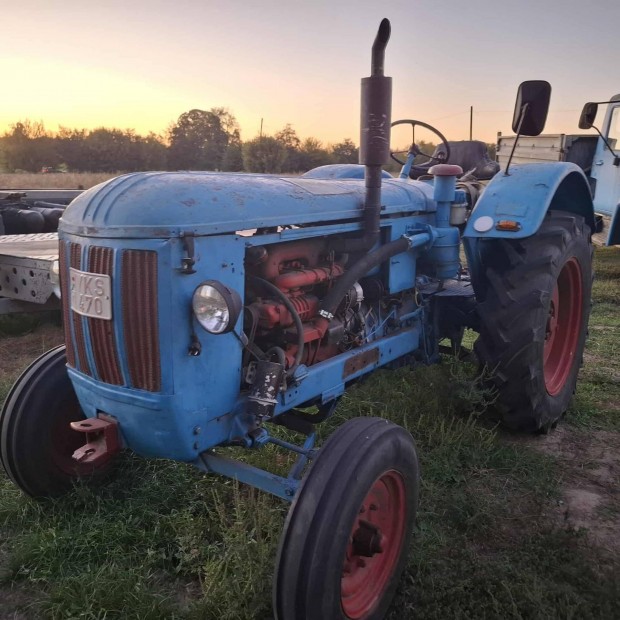 Hanomag traktor 