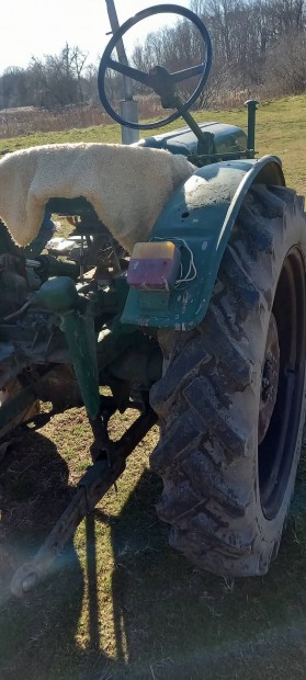 Hanomag traktor elad