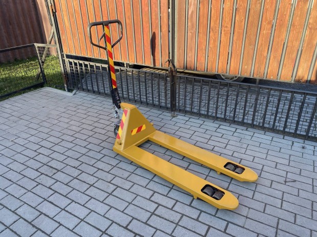 Hansa lifter 2,5 tonns raklapemel bka elado