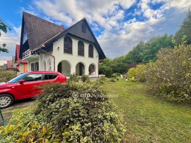 Hark�nyi 176 nm-es h�z elad�