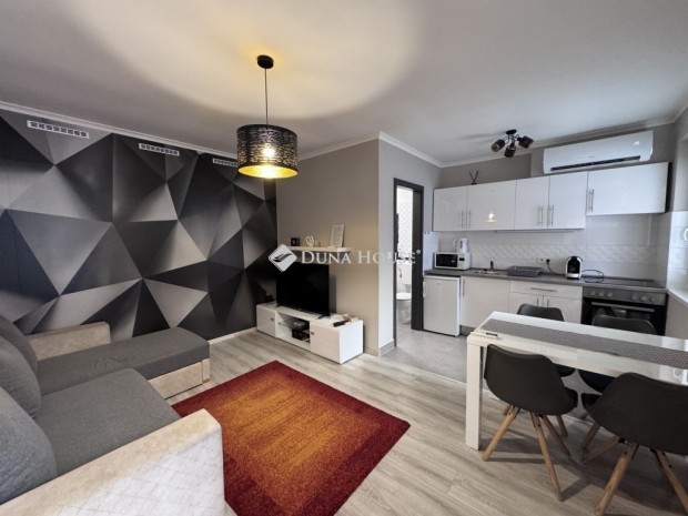 Hark�nyi 38 nm-es lak�s elad�