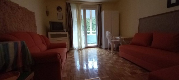 Harknyi apartman elad