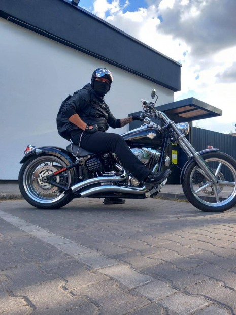 Harley-Davidson Softail Rocker C