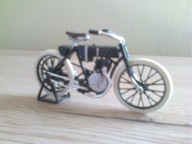 Harley davidson motorok 1.24