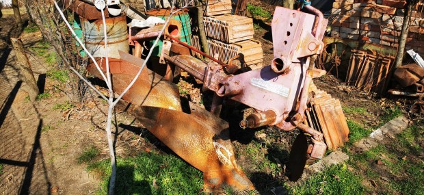 H�rmas eke elad�