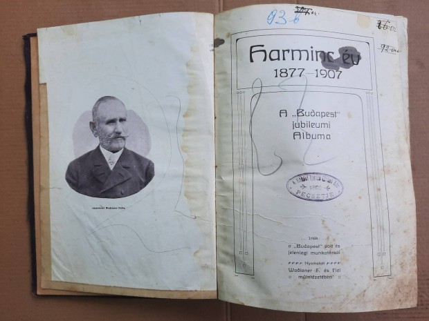 Harminc év című könyv eladó