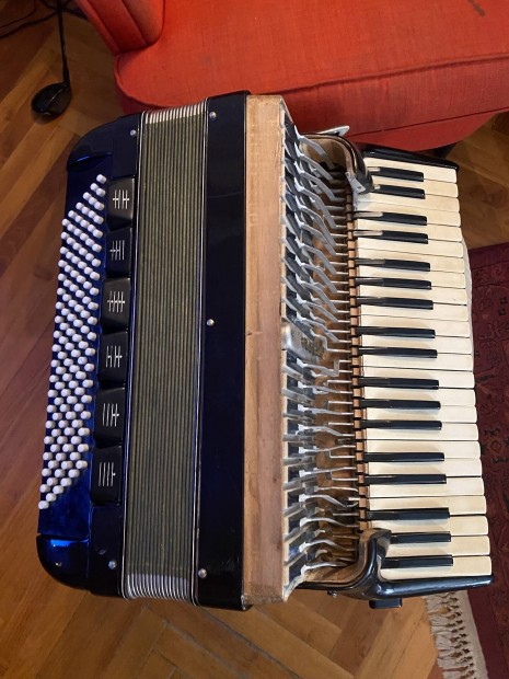 Harmonika 120 basszus 