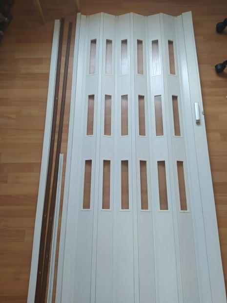 Harmonika ajtó műanyag