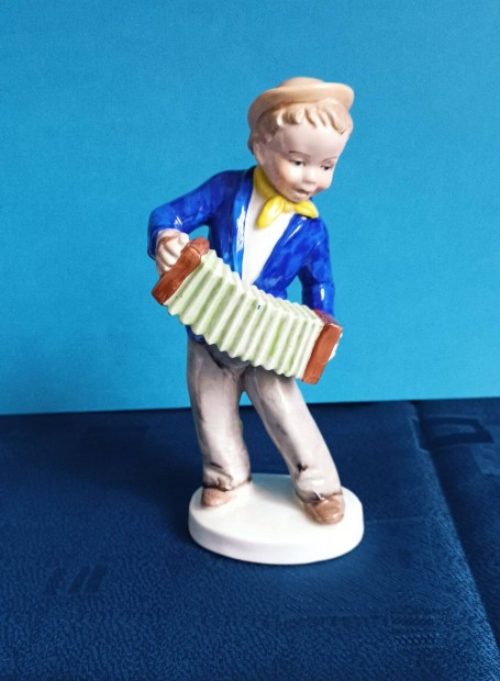 Harmniks Fi Nmet Porceln Figura