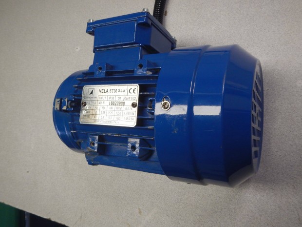 Hromfzis aszinkron motor 400V-0,37Kw /hajtmhz/