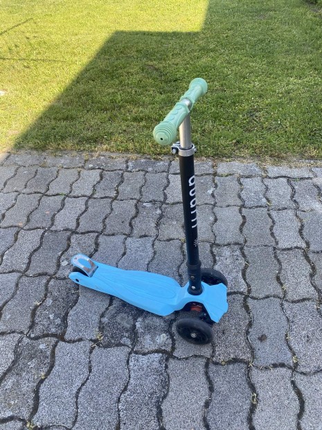 Háromkerekű gyermek roller