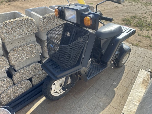 Hromkerek robog honda gyro