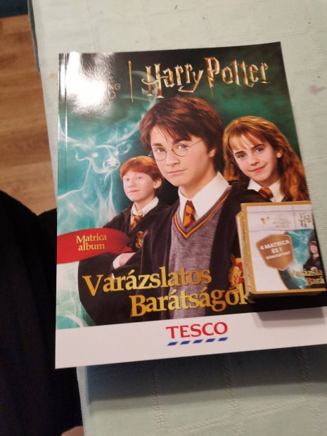 Harry Potter Varzslatos bartsgok album az sszes matricval