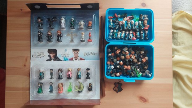 Harry Potter Wizzis figura első és második rész + Album + 2db Varázspá