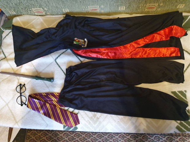Harry Potter replika jelmez-Kpeny, szemveg, plca, nyakkend, nadrg