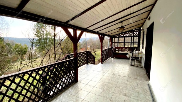 Harsnyi t kzelben panorms 804 m2 zrtkert 32 m2-es nyaral elad