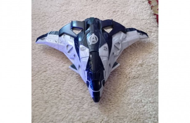 Hasbro Marvel Avengers Quinjet B0425 eladó