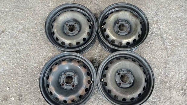 Haszn�lt 14 colos 4x100 lyukoszt�s� Renault/Nissan ac�l felni garnit�r