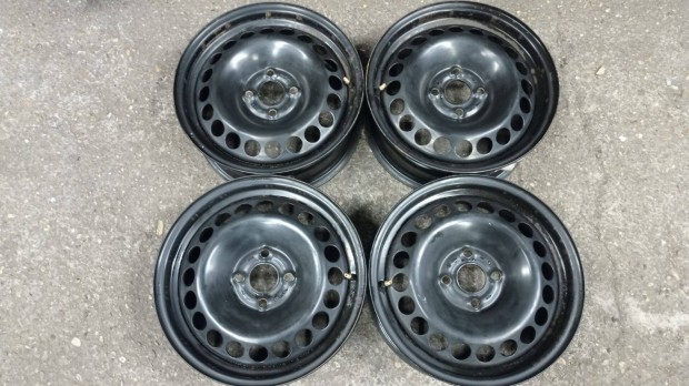 Hasznlt 15 colos 4x100 lyukoszts Opel/Daewoo acl felni garnitra